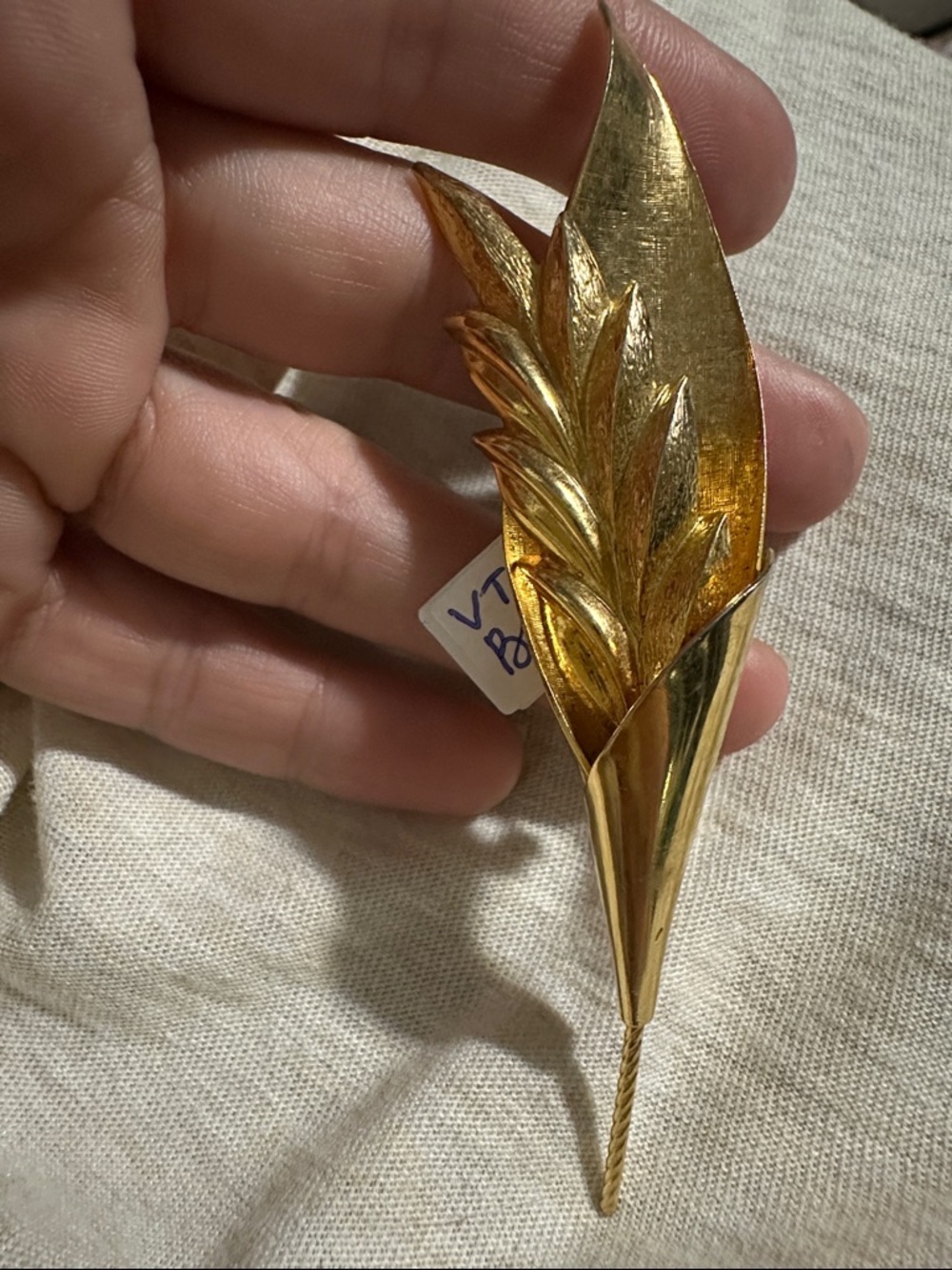 Gold Leaf Pin Brooch VTg